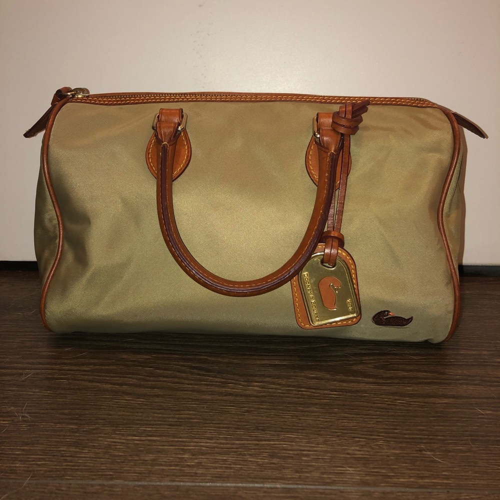 Olive dooney and bourke purse with hot pink inside